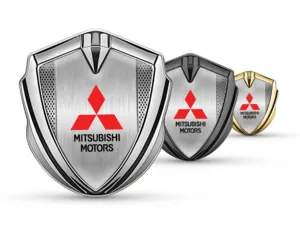 Mitsubishi Emblema Abovedado Insignia De Carrera Facha Lustrosa
